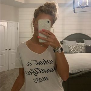 What a beautiful mess tee